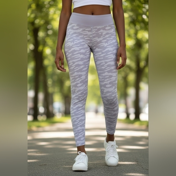 Under Armour Pants - Under Armour Camo Leggings #YLEG1